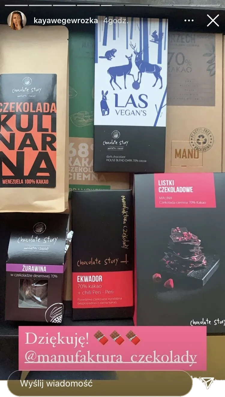 Instastory of an influencer testing Las Vegan's chocolate with a comment about the intense flavor and zero-waste packaging