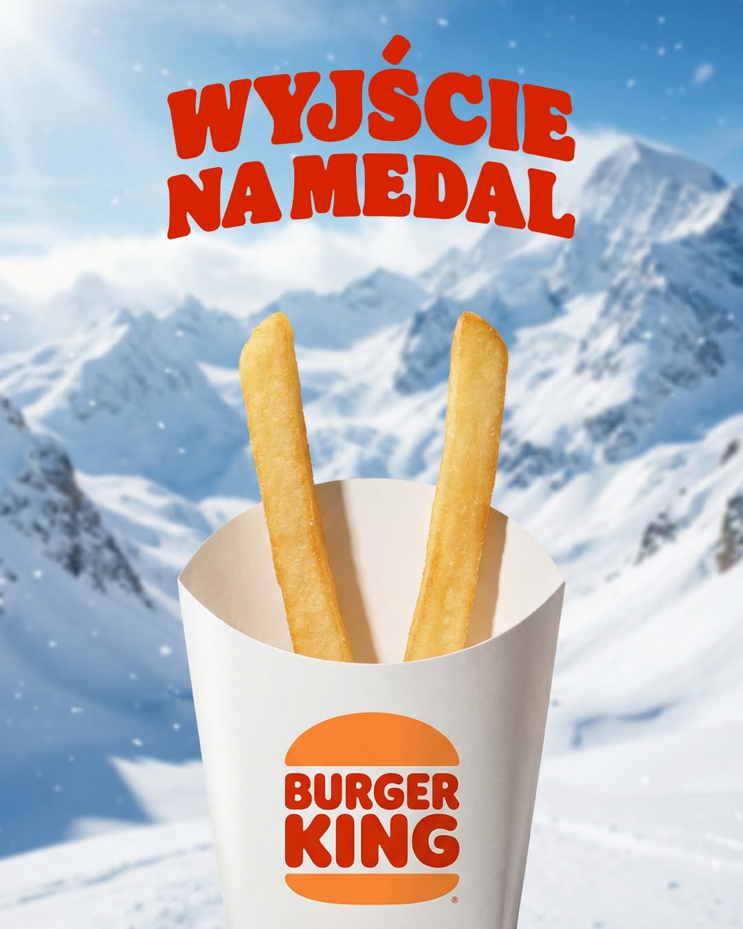 Kreacja Burger King „Wyjście na medal” — frytki na tle ośnieżonych szczytów